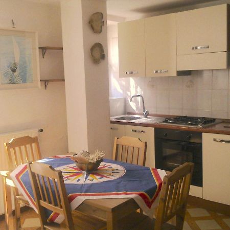Апартаменты Fulvia House Монтероссо-аль-Маре Экстерьер фото
